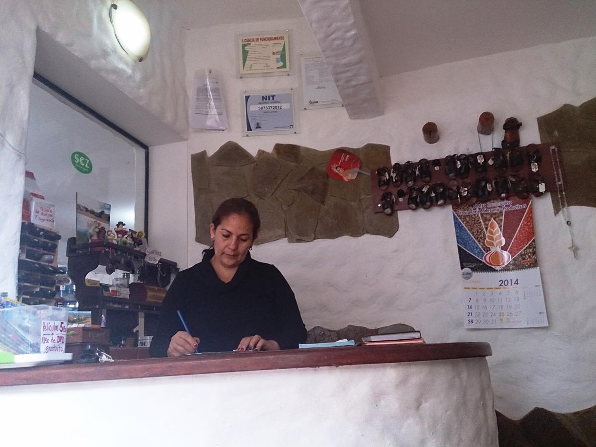 Plaza Pueblo Hotel Vallegrande エクステリア 写真